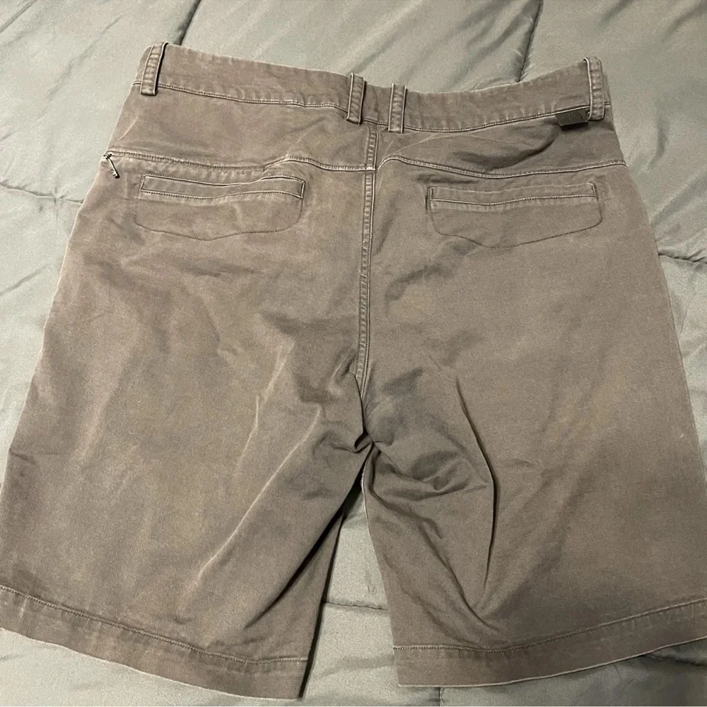 Men's The North Face Hommes Shorts Dark Gray Size 34 & 10" Inseam - Picture 5 of 10